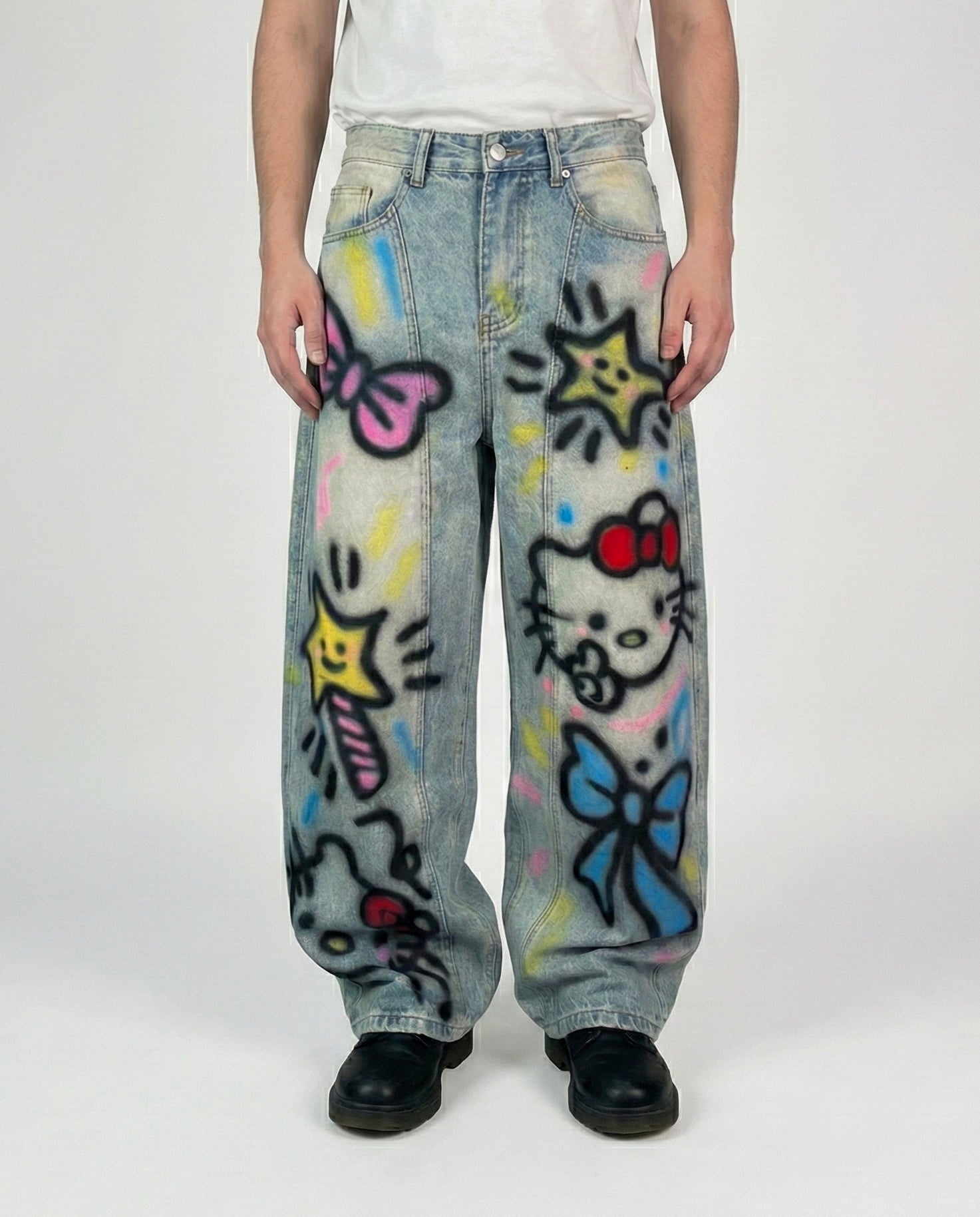 Denim Jeans ‘Hello Kitty Punk Graffiti’ Loose Fit - Light Wash