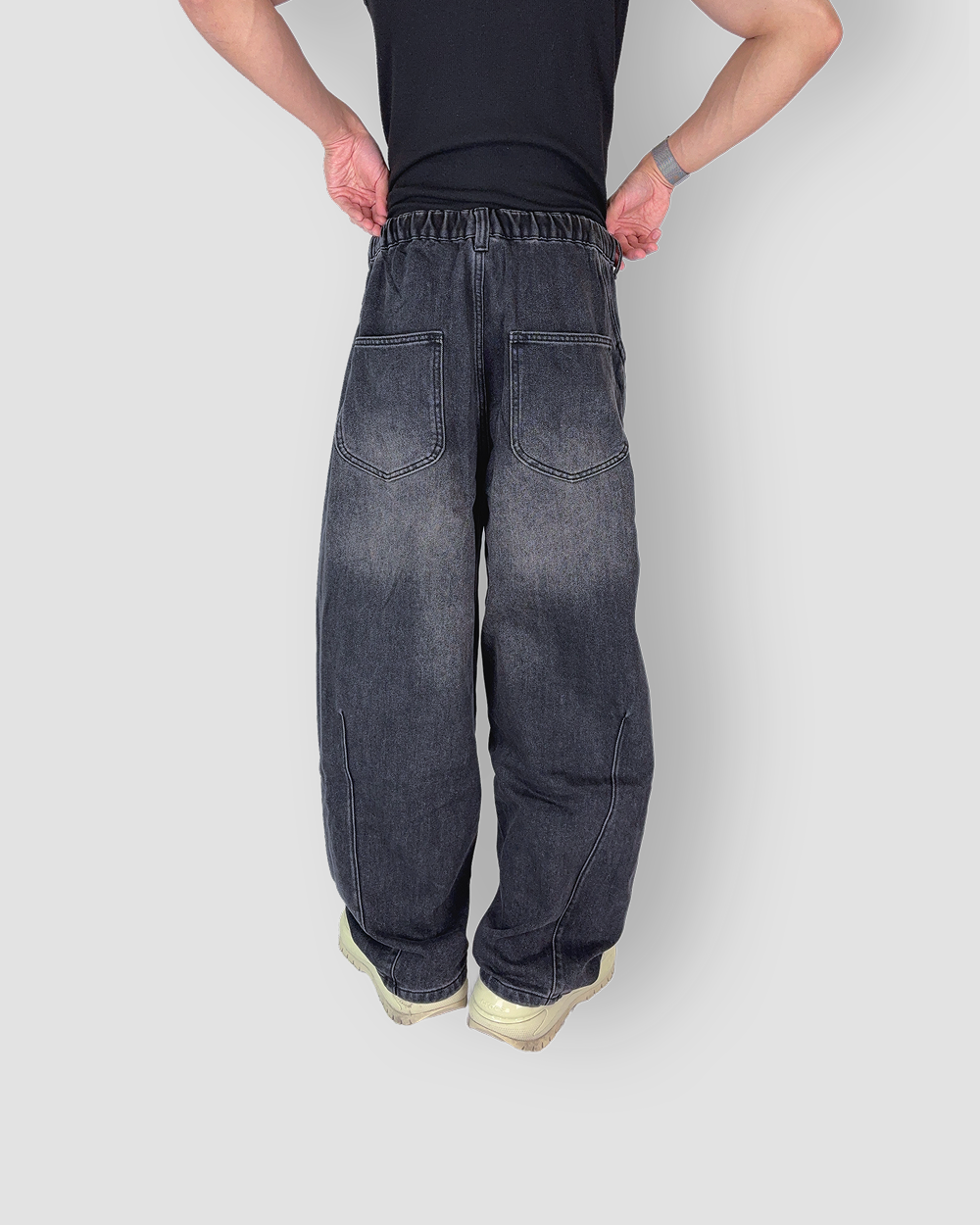 Denim Jeans ‘Liners’ Balloon Cut - Dark/Black