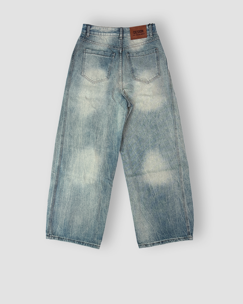 Denim Jeans ‘Hello Kitty Punk Graffiti’ Loose Fit - Light Wash